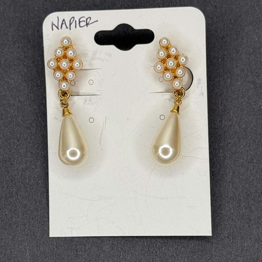 Vintage Napier Faux Pearl Cluster Drop Earrings 50s Screwback Gold Tone Dangles - Picture 3 of 7